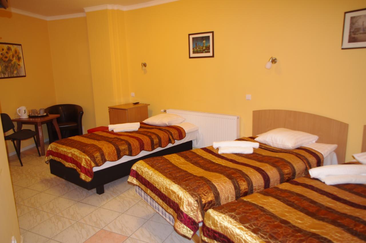 Vaivorykste Hotell Šiauliai Exteriör bild