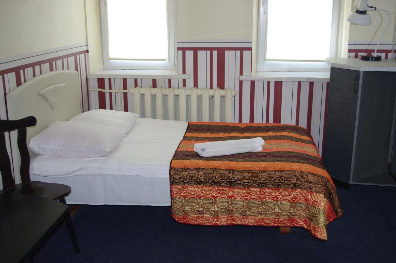 Vaivorykste Hotell Šiauliai Exteriör bild