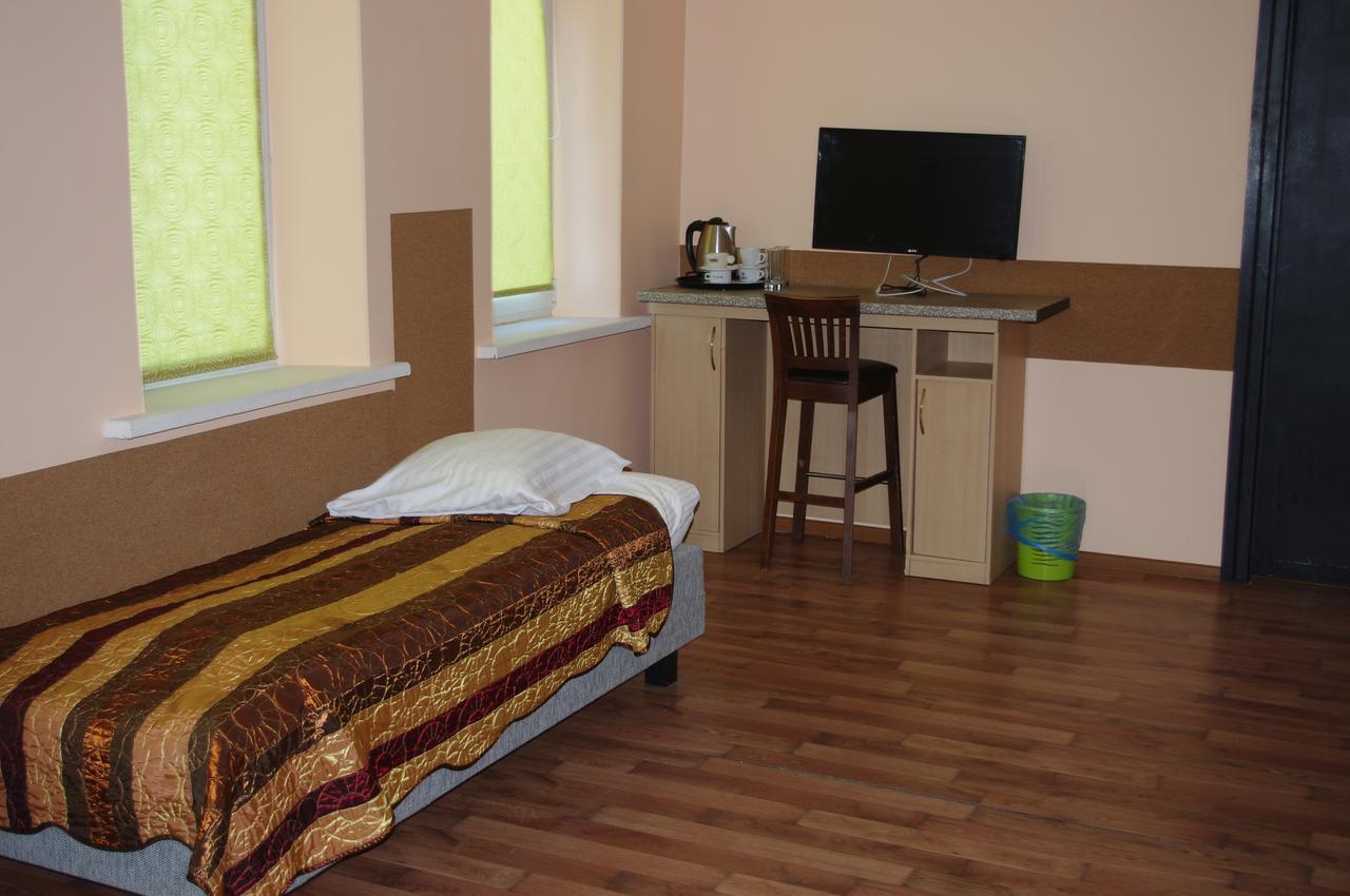 Vaivorykste Hotell Šiauliai Exteriör bild